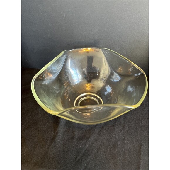 VTG Triangular Clear Serving Bowl with Hint of Yellow Iridescent Tint 5”X9.25” - Picture 4 of 14